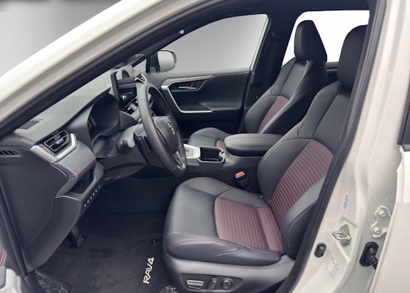 Vehicle image 8 Vehicle image 8