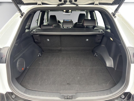 Vehicle image 17 Vehicle image 17