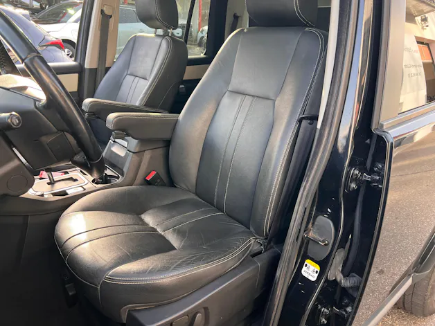 Land Rover Discovery 3.0 TDV6 245 SE