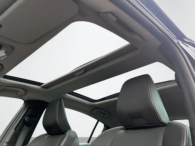 Toyota Prius 2.0 Plug-In-Hybrid Premium
