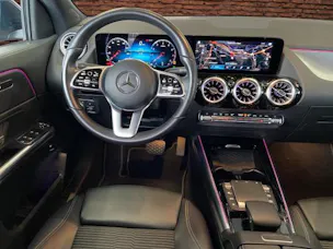 Mercedes-Benz GLA 180 Progressive 7G-D
