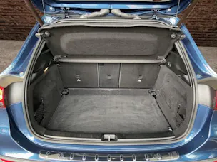 Mercedes-Benz GLA 180 Progressive 7G-D