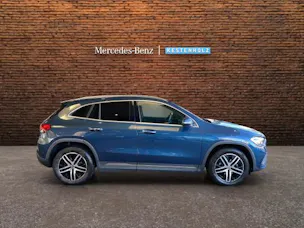 Mercedes-Benz GLA 180 Progressive 7G-D