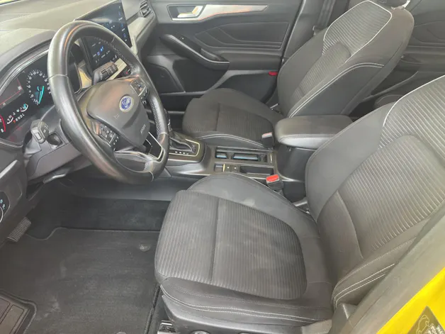 Ford Focus 1.0 MHEV Titanium Automat