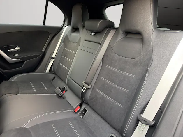 Mercedes-Benz A 220 4Matic 8G-DCT