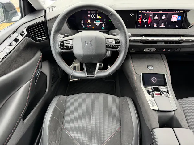 DS Automobiles AUTOMOBILES DS4 1.6 E-Tense Ligne Noire