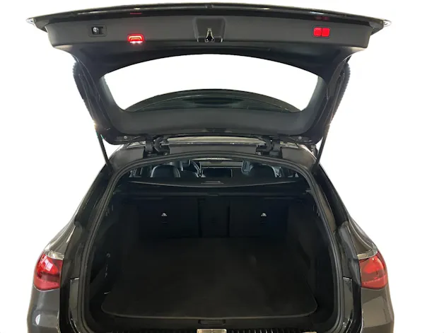 Mercedes-Benz E 200 AMG Line 4MATIC Kombi