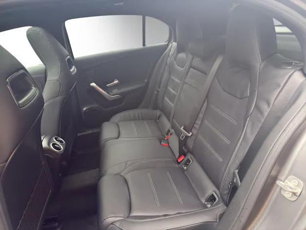Mercedes-Benz A 220 4Matic 8G-DCT