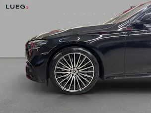 Mercedes-Benz E 200 T 4M - AMG / DISTRONIC / 360 Grad Kamera / Head-Up Display
