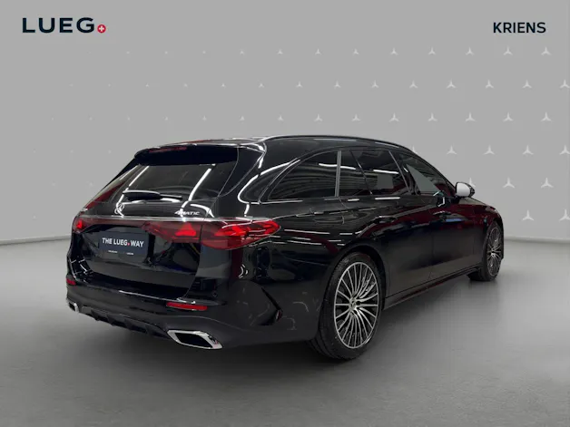 Mercedes-Benz E 200 T 4M - AMG / DISTRONIC / 360 Grad Kamera / Head-Up Display