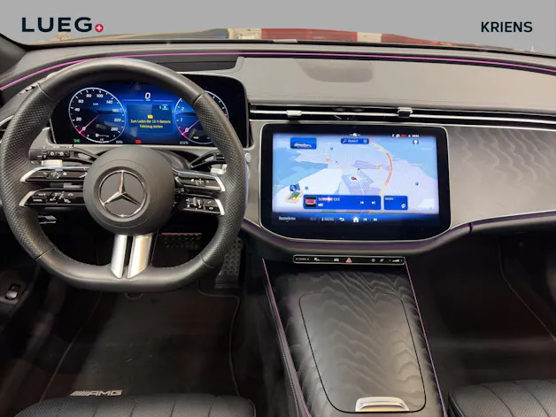 Mercedes-Benz E 200 T 4M - AMG / DISTRONIC / 360 Grad Kamera / Head-Up Display