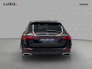 Mercedes-Benz E 200 T 4M - AMG / DISTRONIC / 360 Grad Kamera / Head-Up Display