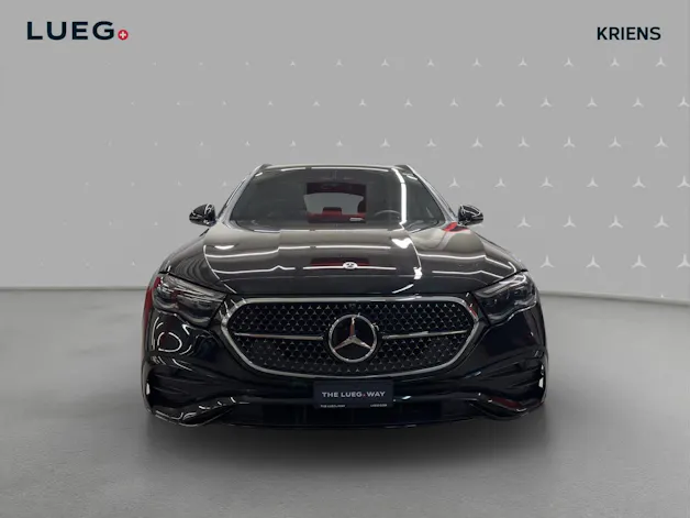 Mercedes-Benz E 200 T 4M - AMG / DISTRONIC / 360 Grad Kamera / Head-Up Display