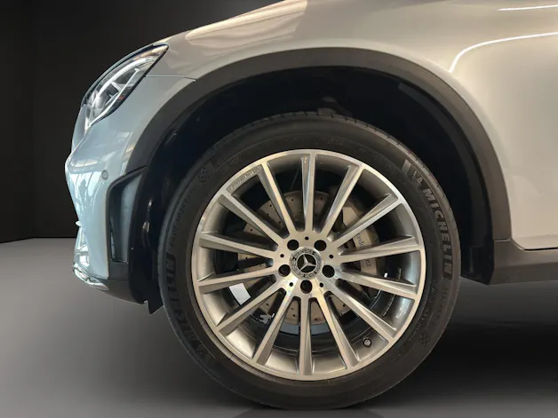 Mercedes-Benz GLC 300 de AMG Line 4M A