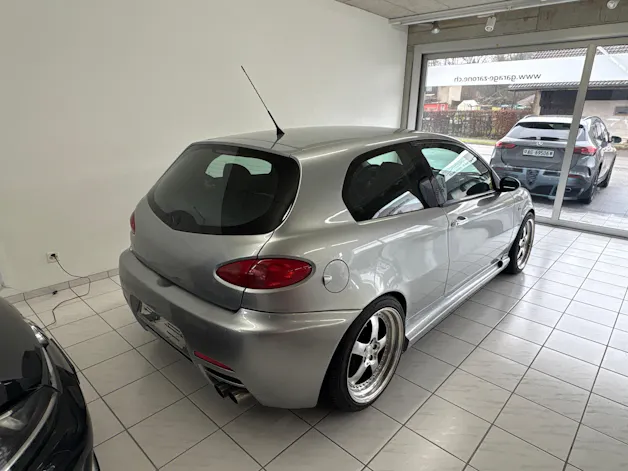 Alfa Romeo 147 2.0 TS 16V Distinctive