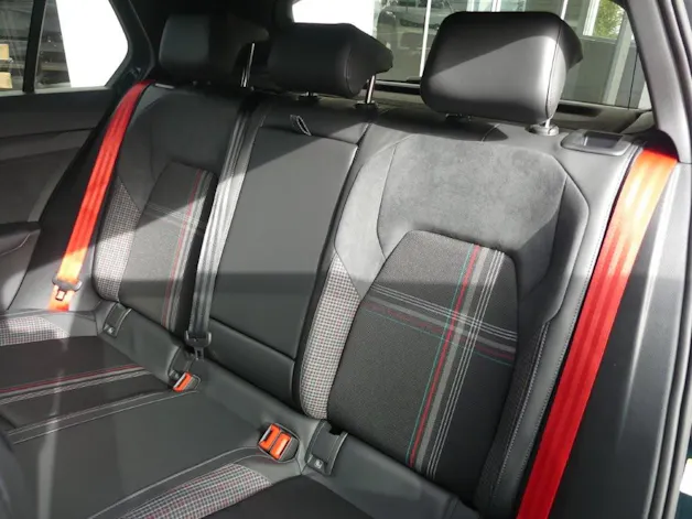 VW Golf 2.0 TSI GTI Edition 50 DSG