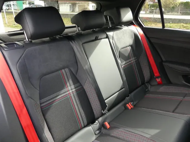 VW Golf 2.0 TSI GTI Edition 50 DSG