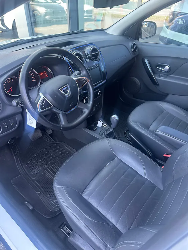 Dacia Logan MCV 0.9 TCe Stepway S/S
