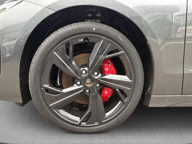 Audi A6 Avant e-tron quattro