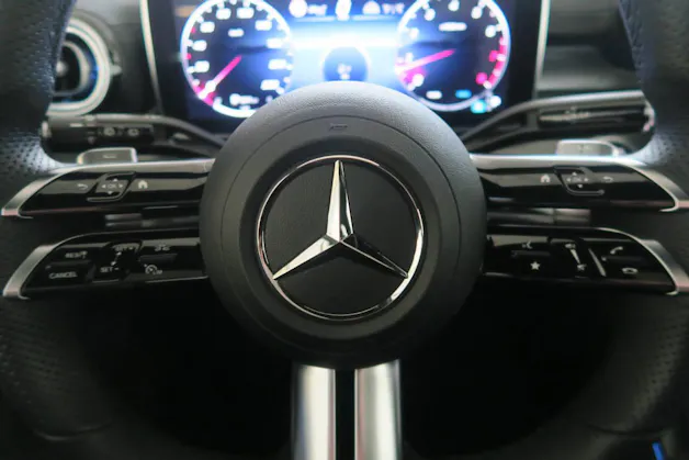 Mercedes-Benz C 300 AMG Line 4matic Kombi