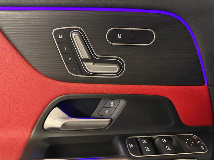 Fahrzeugbild MERCEDES-BENZ GLA 35 AMG