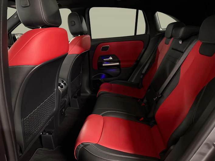 Fahrzeugbild MERCEDES-BENZ GLA 35 AMG