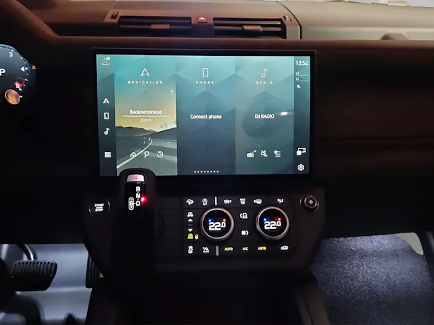 Land Rover Defender 110 3.0 D I6 350 X-Dynamic HSE