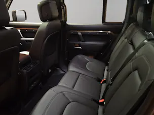 Land Rover Defender 110 3.0 D I6 350 X-Dynamic HSE