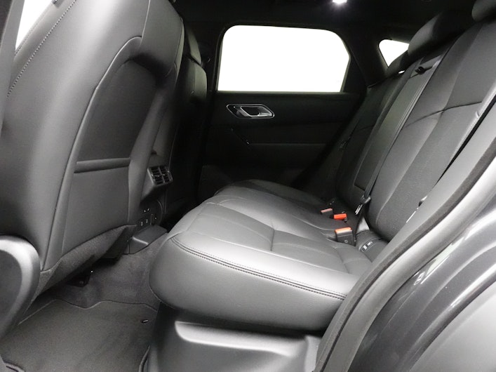 Vehicle image LAND ROVER RANGE ROVER VELAR