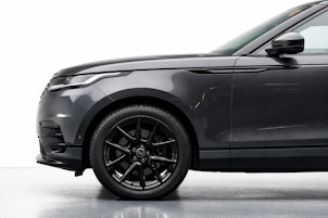 Vehicle image LAND ROVER Range Rover Velar 2.0 P400e Dynamic SE