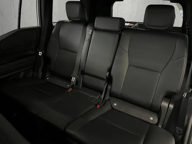 Toyota Land Cruiser 2.8 D 48V Style