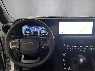 Toyota Land Cruiser 2.8 D 48V Style