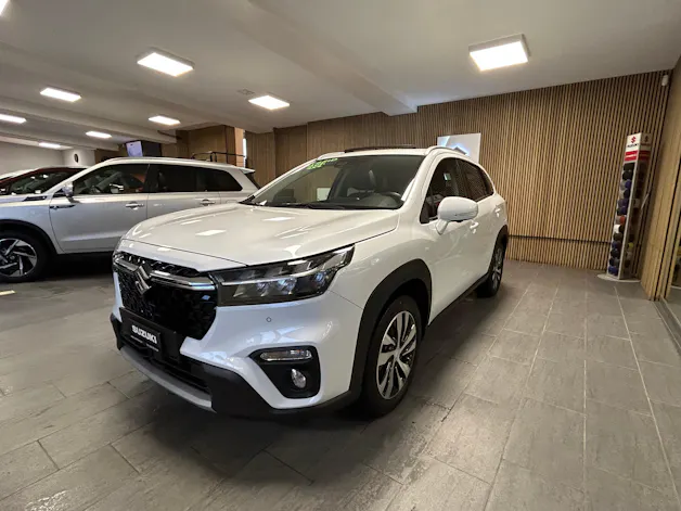 Suzuki S-Cross 1.4 T Compact Top Hybrid 4x4