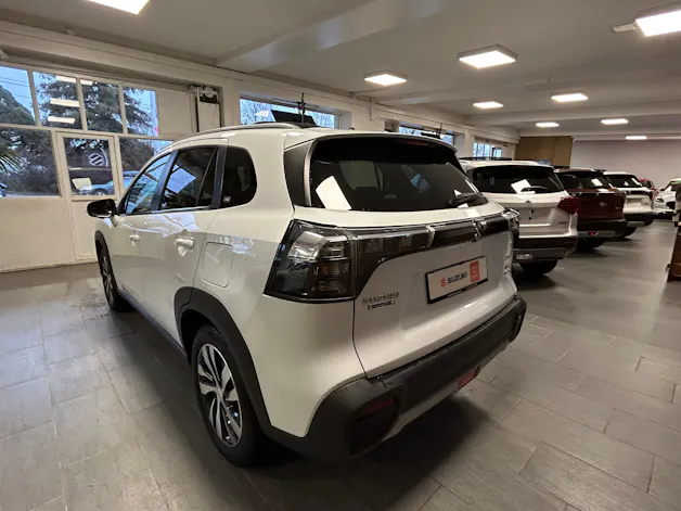 Suzuki S-Cross 1.4 T Compact Top Hybrid 4x4