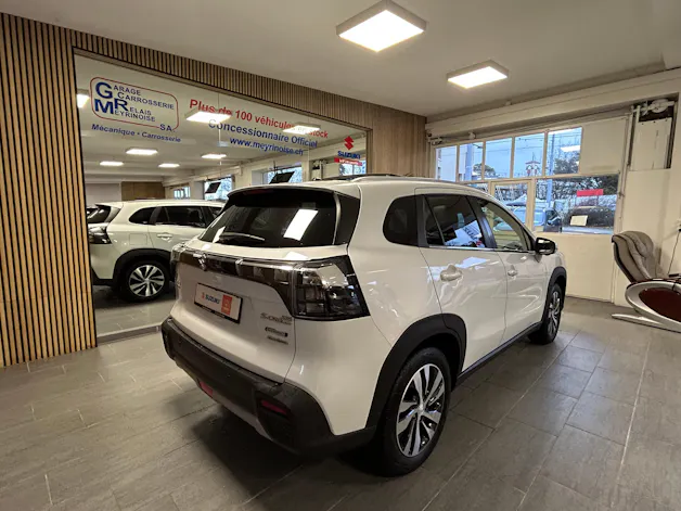 Suzuki S-Cross 1.4 T Compact Top Hybrid 4x4
