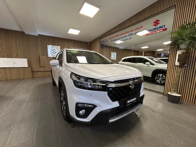 Suzuki S-Cross 1.4 T Compact Top Hybrid 4x4