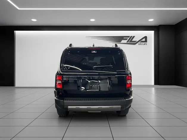Toyota Land Cruiser 2.8 D 48V Style