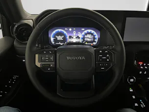 Toyota Land Cruiser 2.8 D 48V Style
