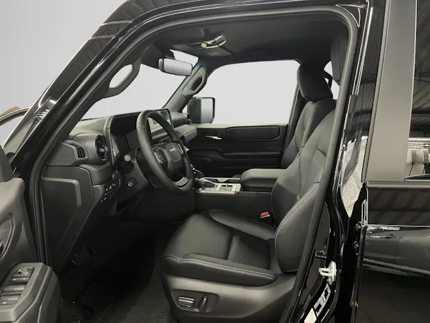 Toyota Land Cruiser 2.8 D 48V Style