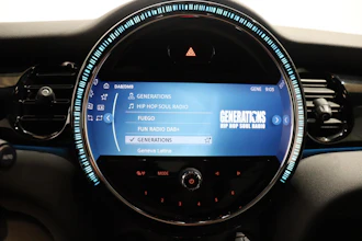 https://vehicle.imgix.net/4198775/0a5ad8b2-e4c6-4c77-89f9-b0d07689b127.JPG