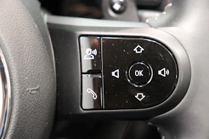 Fahrzeugbild MINI Cabrio F57 2.0i John Cooper Works SAG