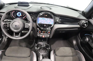 Fahrzeugbild MINI Cabrio F57 2.0i John Cooper Works SAG