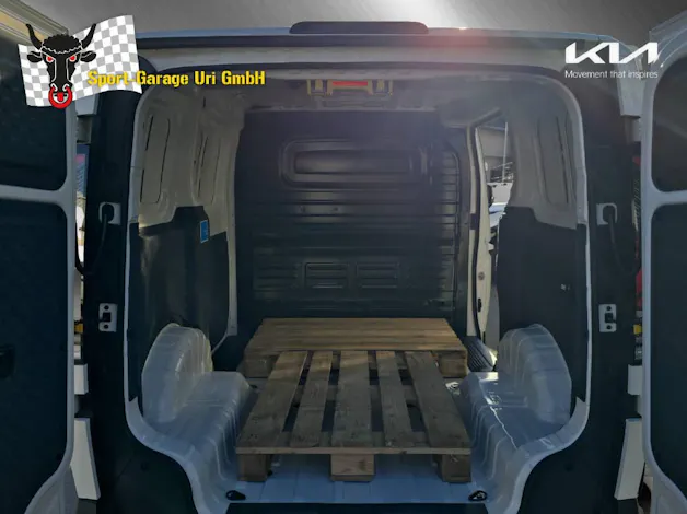 Kia PV5 Cargo 51.5 kWh Plus