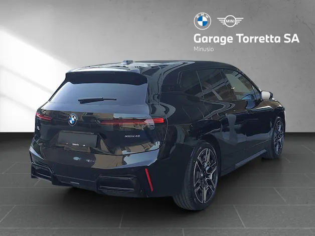BMW iX xDrive45