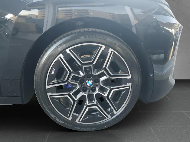 BMW iX xDrive45