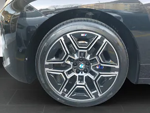 BMW iX xDrive45