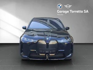 BMW iX xDrive45