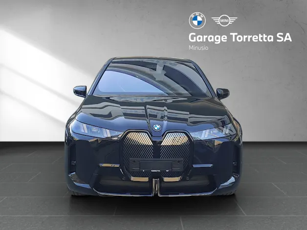 BMW iX xDrive45