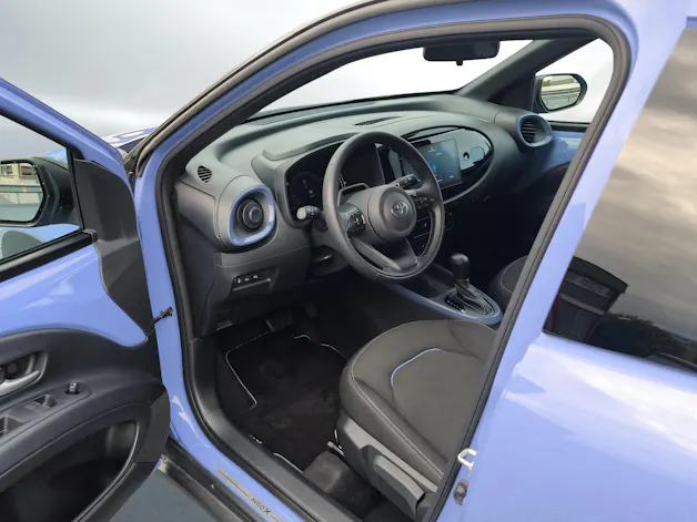 Toyota Aygo X 1.5 VVT-i HSD Trend