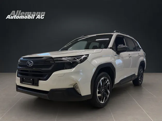 Subaru Forester Station 2.0i e-Boxer Swiss Plus